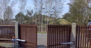 Купить распашные ворота из штакетника Нягань, цена от 2727 руб.